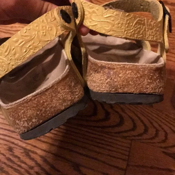 Birkenstock Mustard Embossed Sandals - Picture 5 of 6